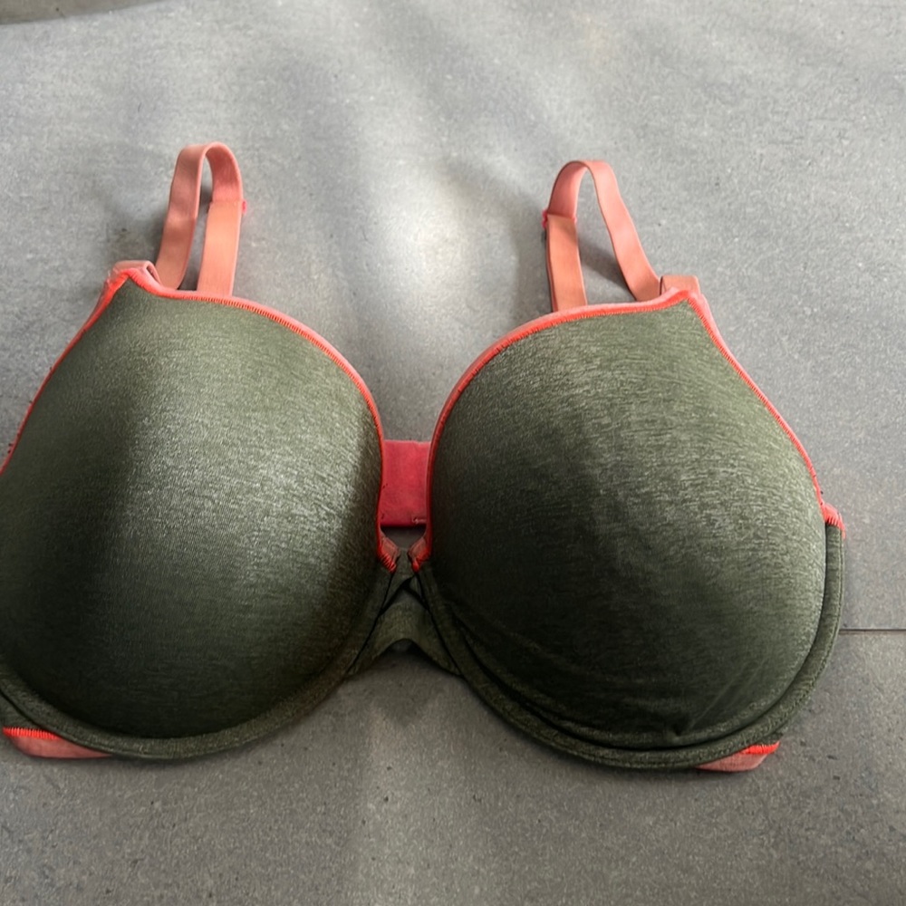 VICTORIA’S SECERT PERFECT SHAPE 38DDD
